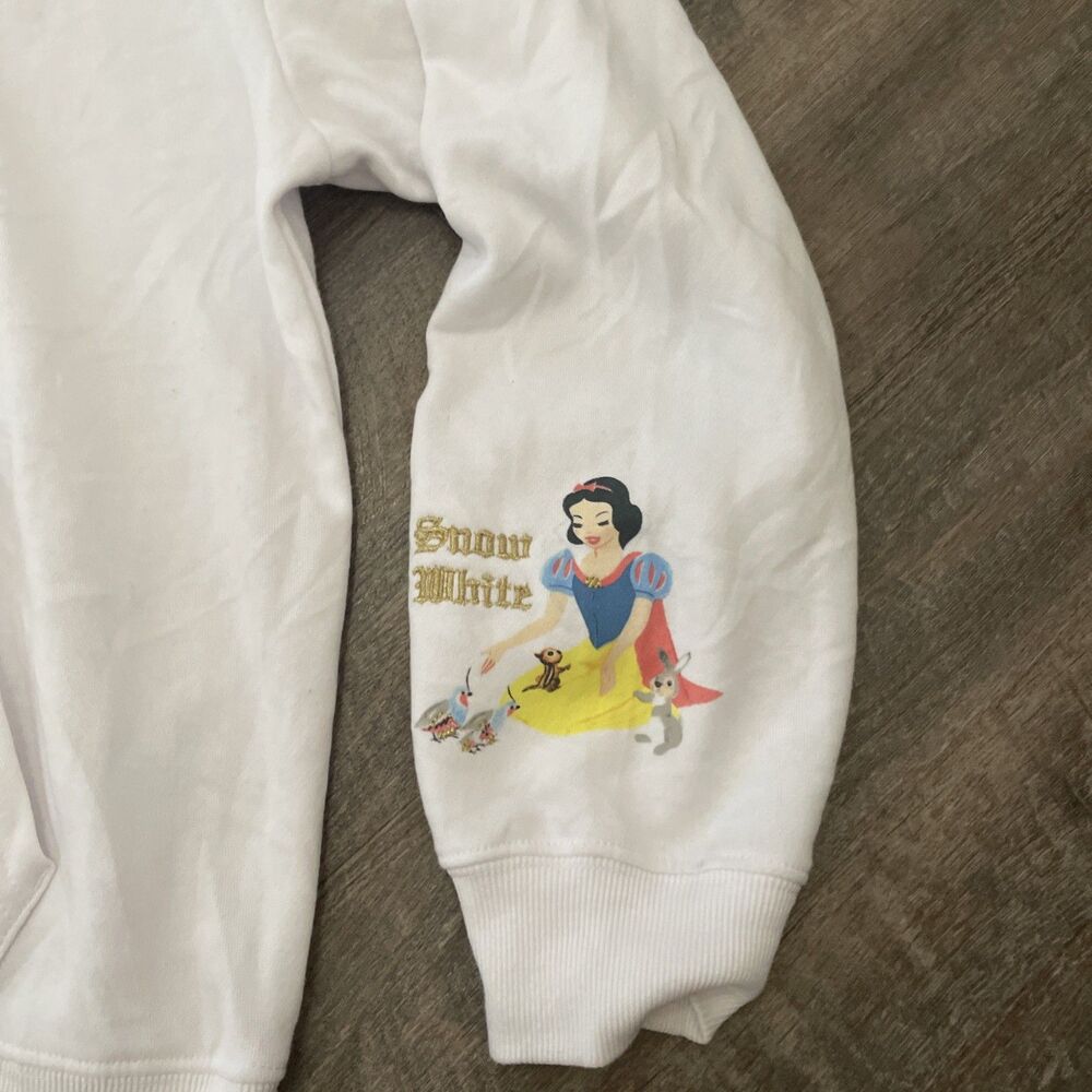 Disney Snow White and the seven dwarf’s Hoodie Sweatshirt Size Large EUC - Picture 4 of 10